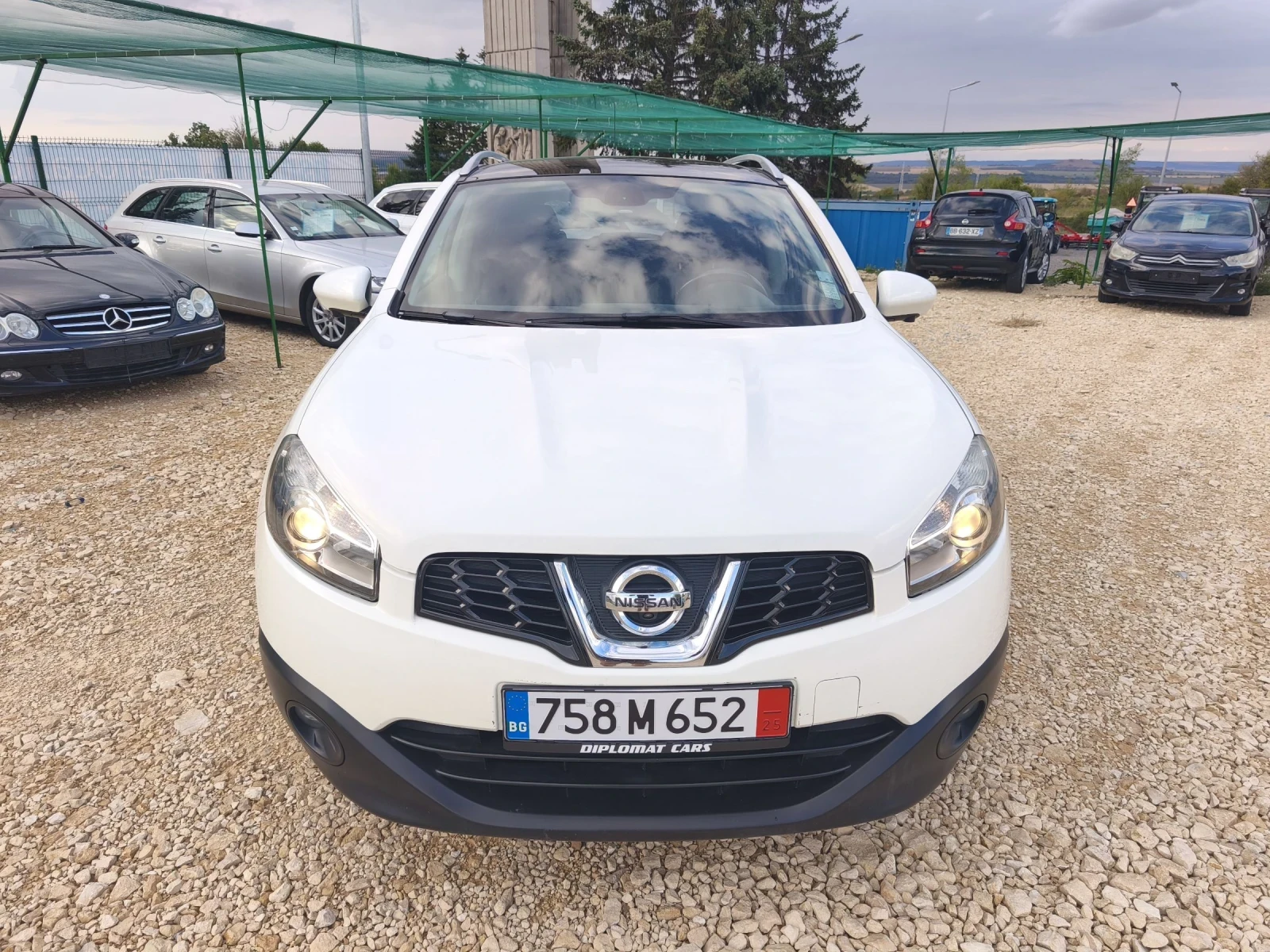 Nissan Qashqai 1.6 бензин* ГАЗ* 360 камери - изображение 2