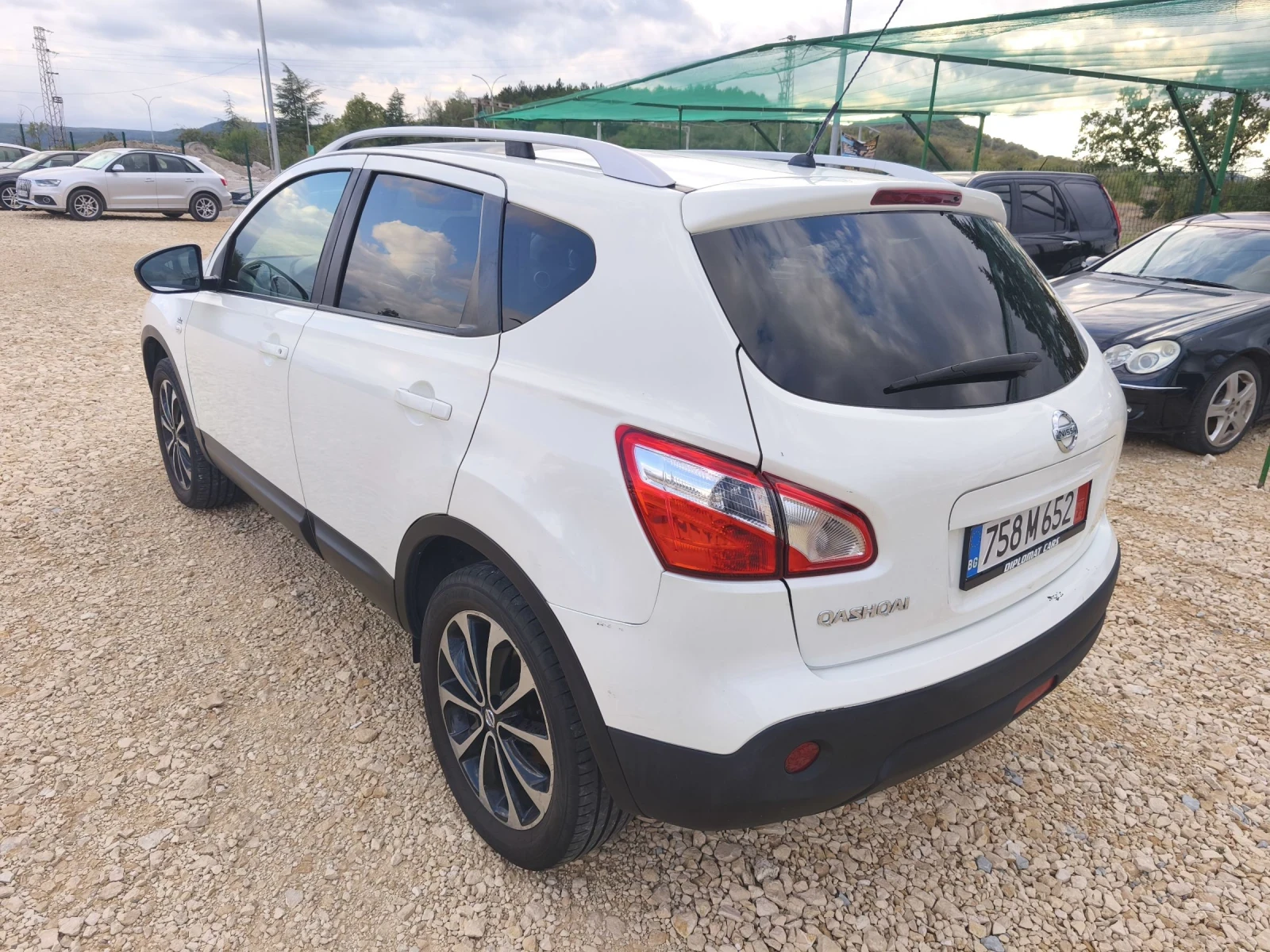 Nissan Qashqai 1.6 бензин* ГАЗ* 360 камери - изображение 7