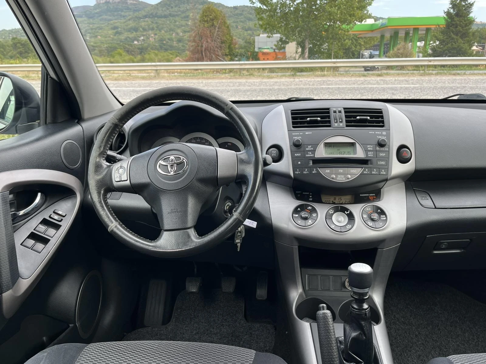 Toyota Rav4 2.2D4D 136 44    | Mobile.bg   12