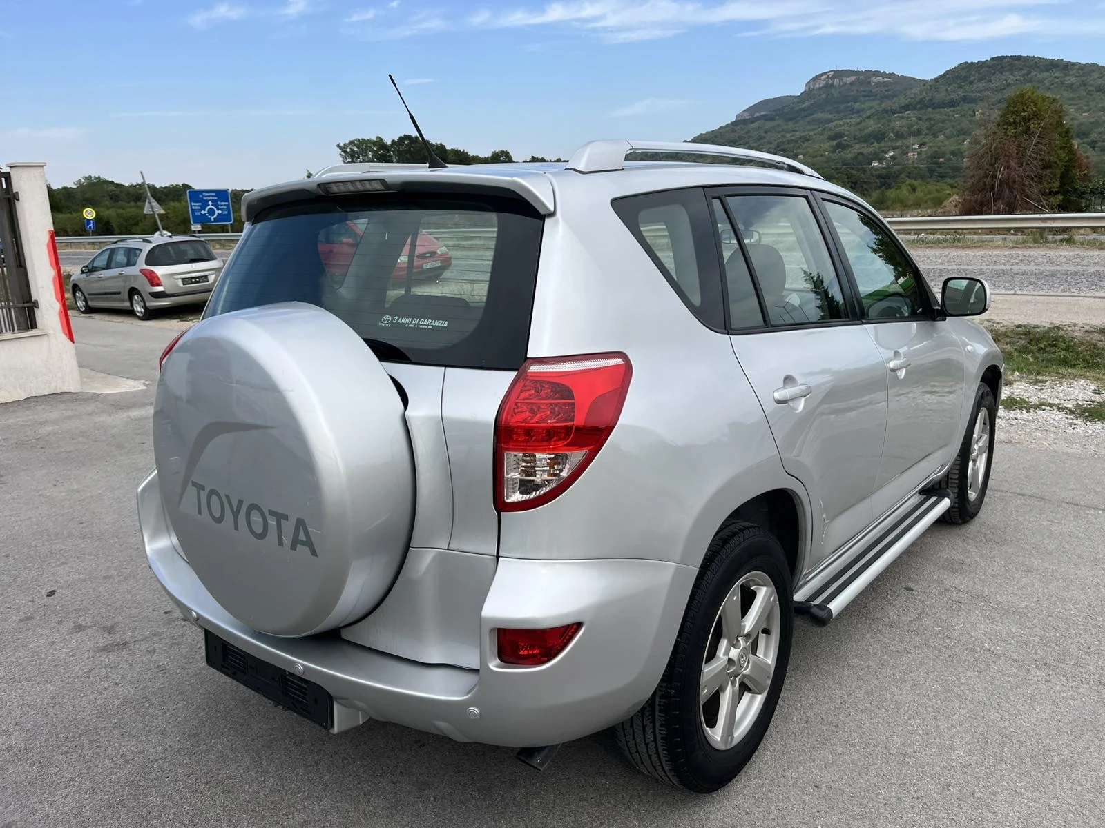 Toyota Rav4 2.2D4D 136кс 4Х4 КЛИТРОНИК ВНОС ИТАЛИЯ - изображение 4