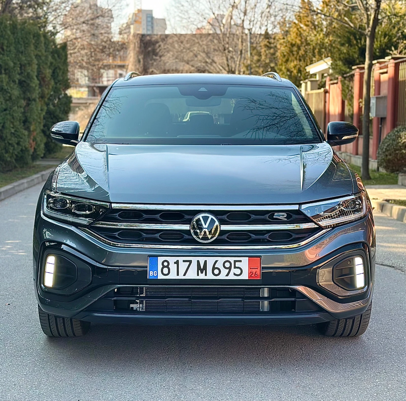 VW T-Roc 2.0TDi/R-line/Digital/36000 км/CAMERA, снимка 2 - Автомобили и джипове - 53773991