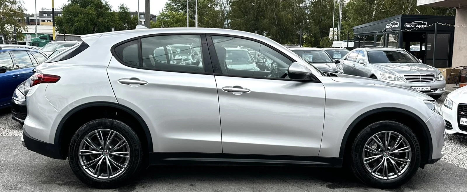Alfa Romeo Stelvio Q4 2.2D 209HP LANE ASSIST BLIND SPOT EU6B, снимка 4 - Автомобили и джипове - 54640663