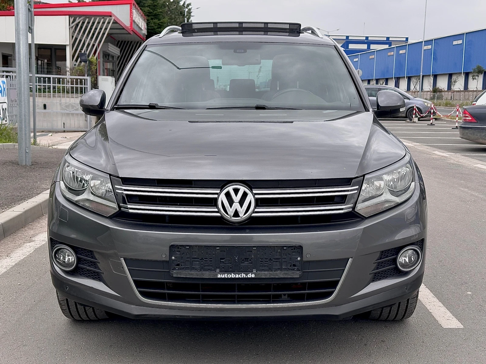 VW Tiguan 2.0 TDI 150HP| 4Motion| Lounge| Пълна сервизна ист, снимка 2 - Автомобили и джипове - 54882993