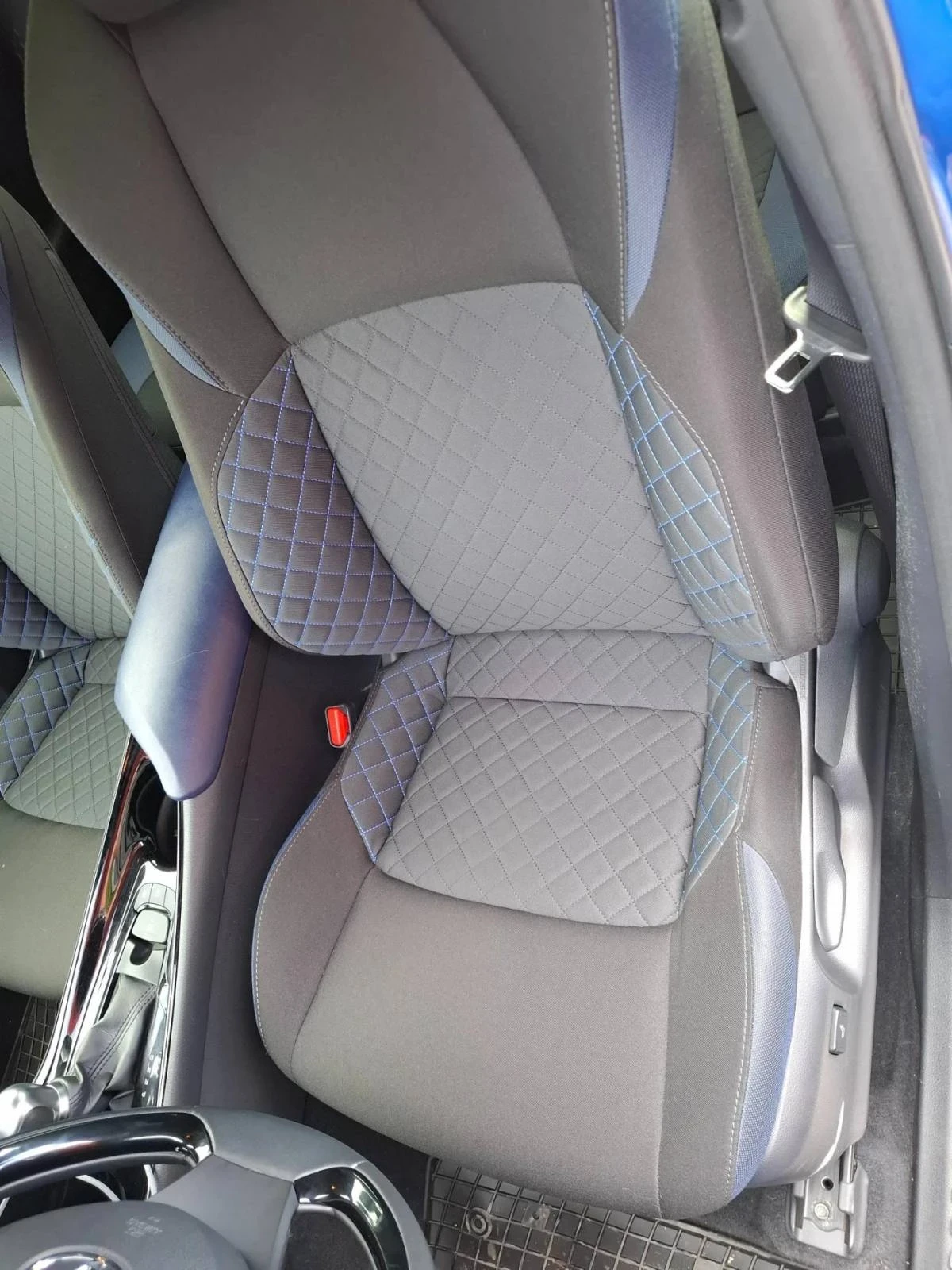 Toyota C-HR XLE premium , снимка 9 - Автомобили и джипове - 54931298