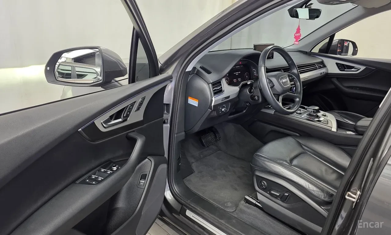Audi Q7 45 TFSI Quattro * Панорама, снимка 12 - Автомобили и джипове - 55663614