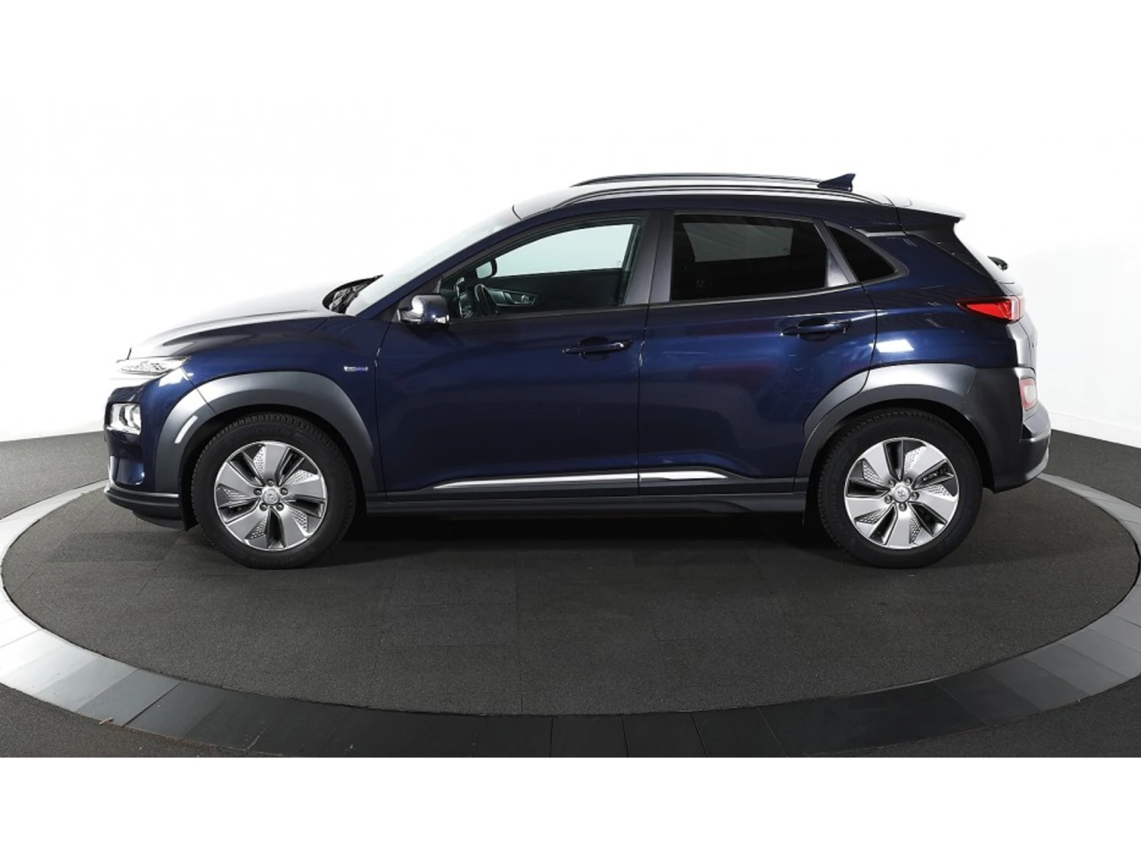 Hyundai Kona Fashion, снимка 3 - Автомобили и джипове - 56736181