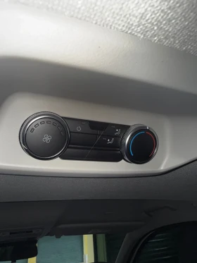 VW Transporter Volkswagen Transporter Kombi L 2.0 TDI  | Mobile.bg    6