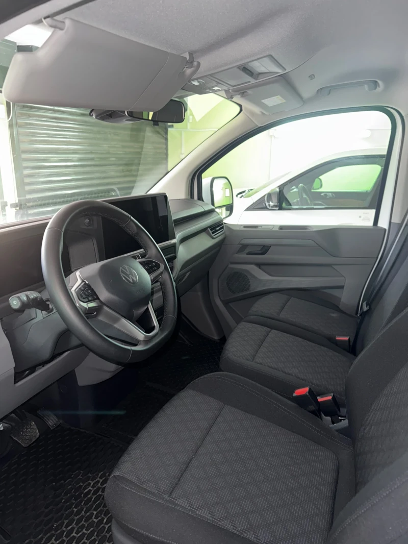 VW Transporter Volkswagen Transporter Kombi L 2.0 TDI , снимка 7 - Бусове и автобуси - 52307627