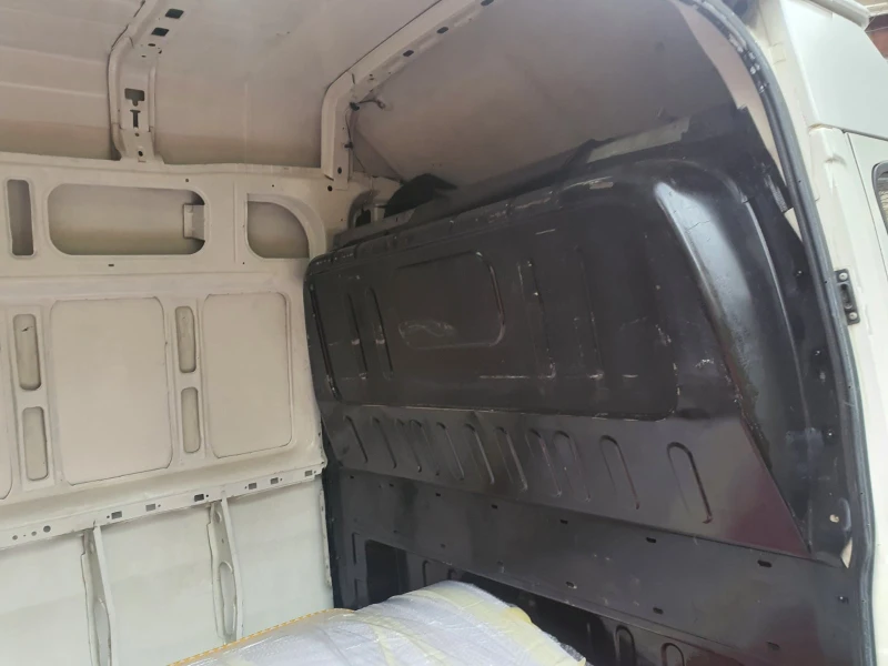 Ford Transit 125 T330 2.0 TDCI L3H3, снимка 5 - Бусове и автобуси - 52555957