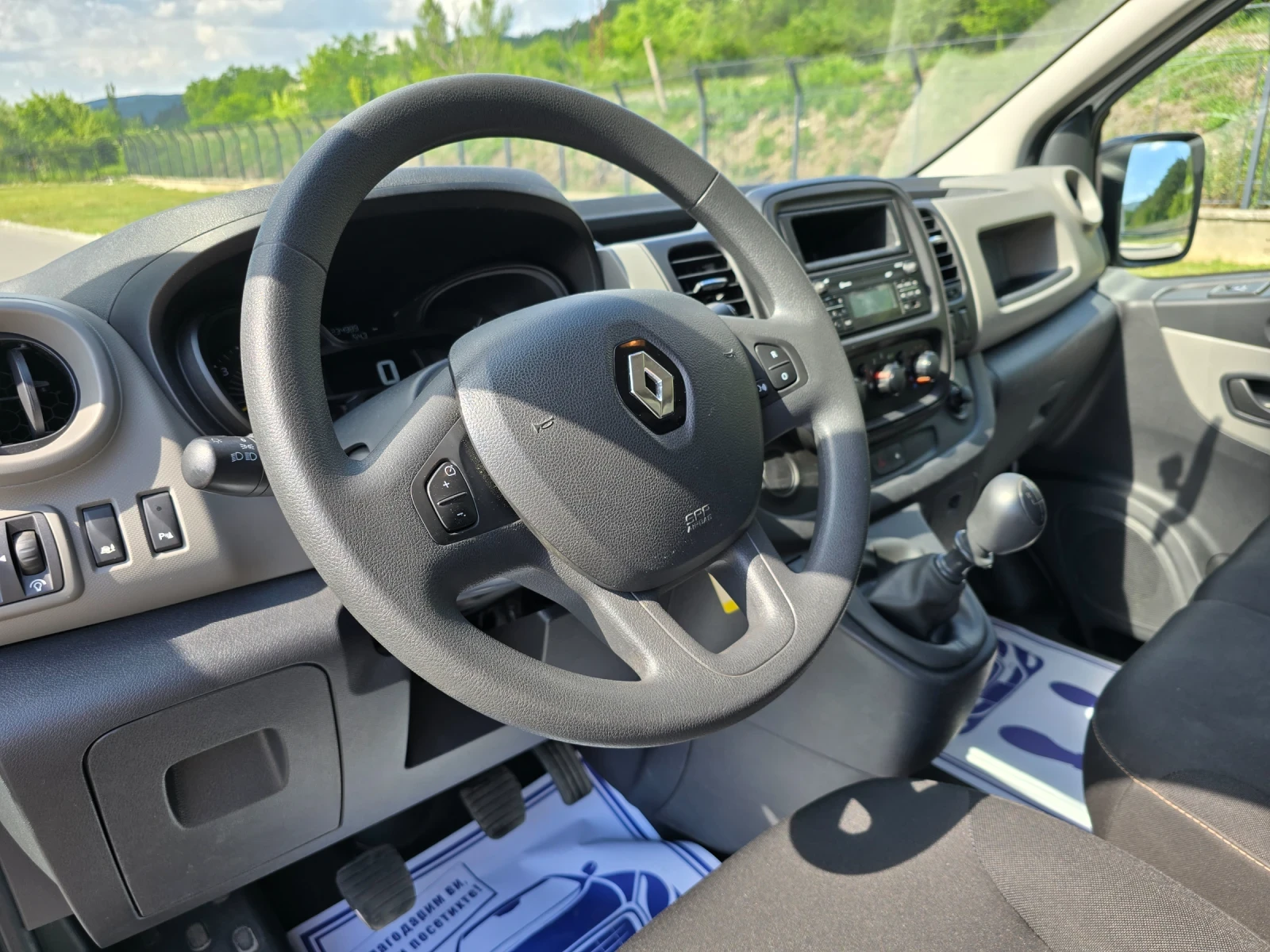 Renault Trafic 1.6dCi   | Mobile.bg   11