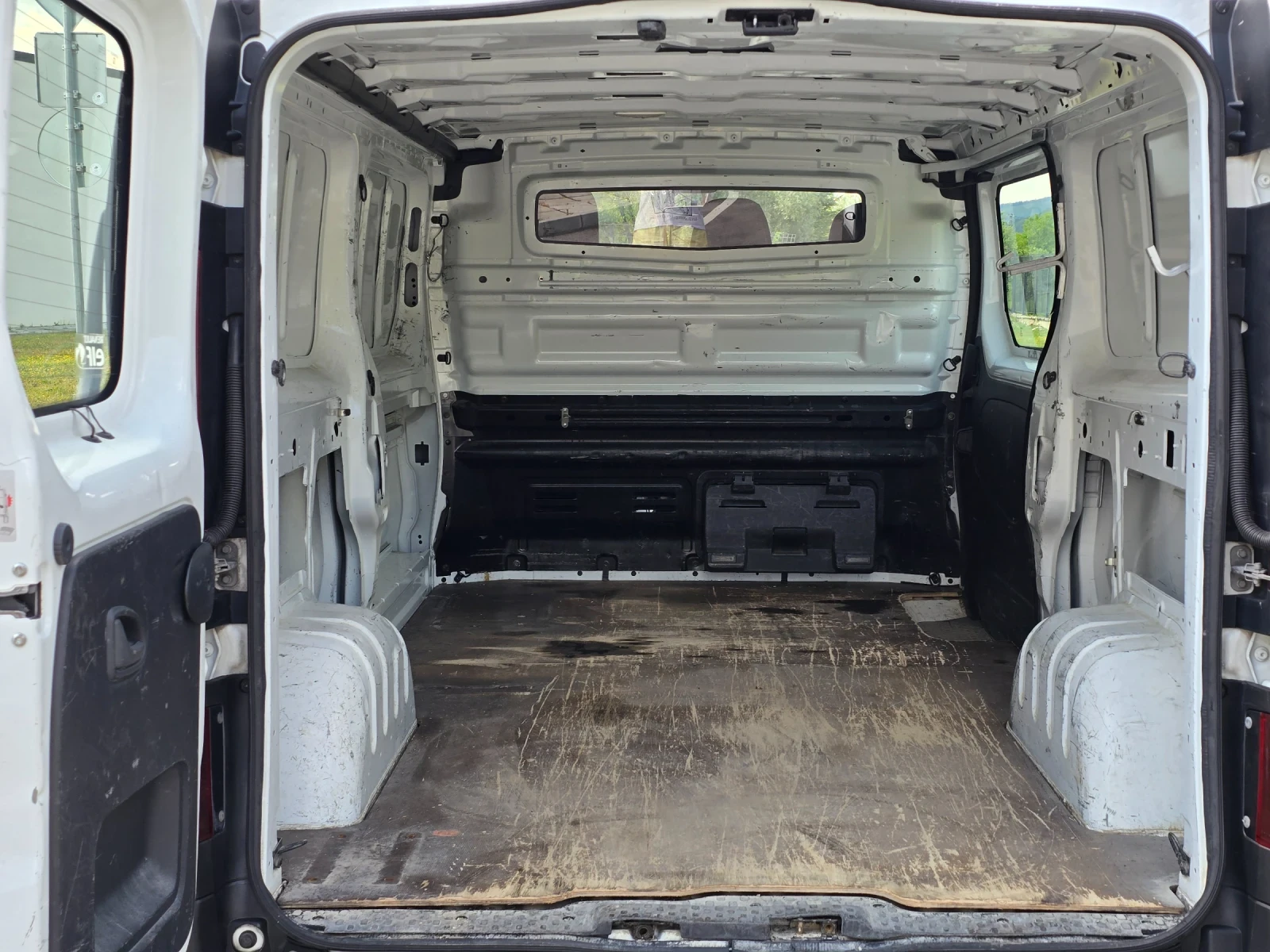 Renault Trafic 1.6dCi   | Mobile.bg   12