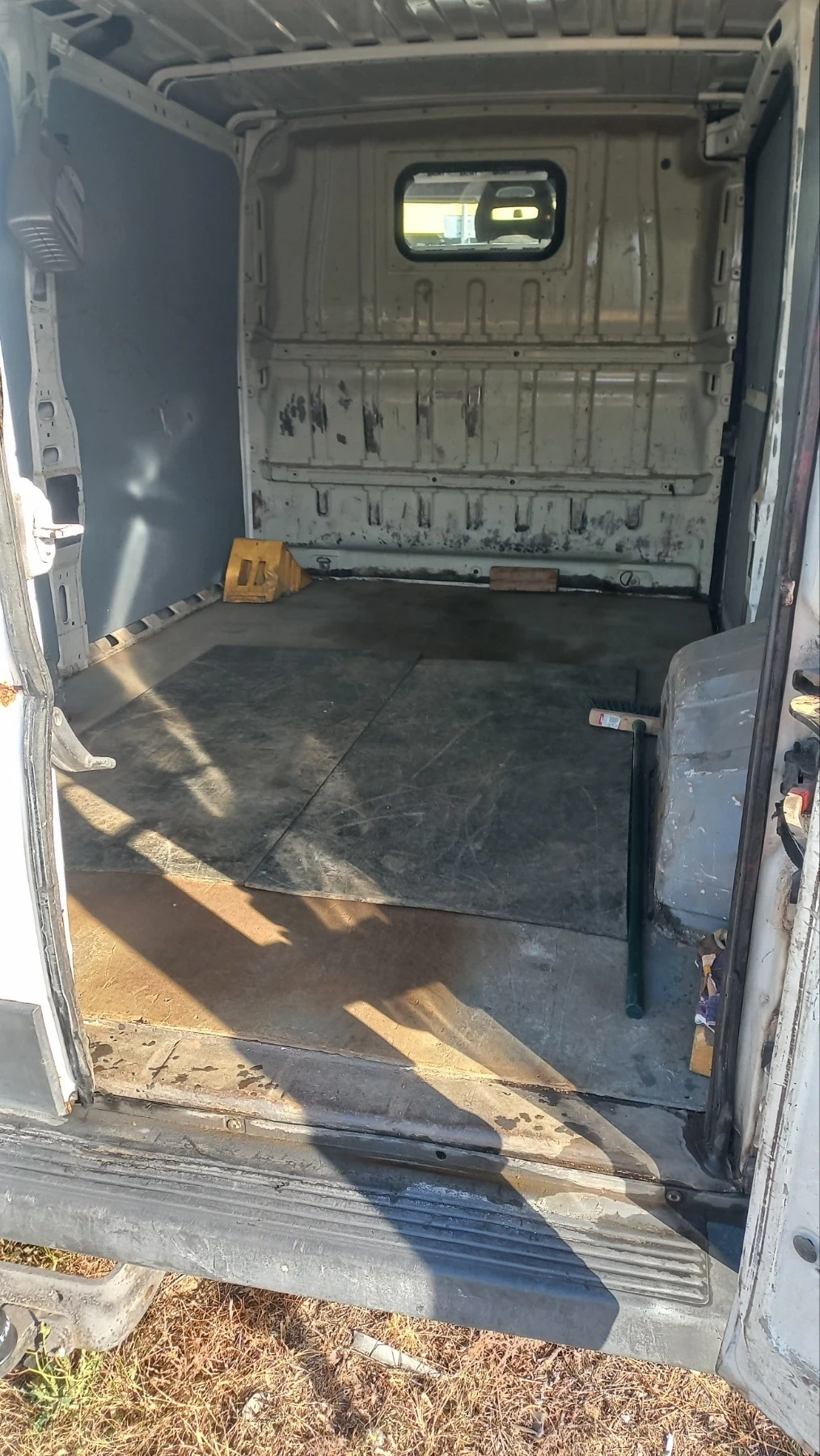 Peugeot Boxer, снимка 12 - Бусове и автобуси - 56059816