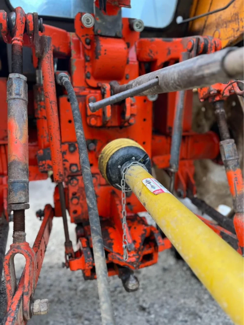 Трактор Renault 751 75кс. РЕВЕРС 4х4, снимка 8 - Селскостопанска техника - 53402563