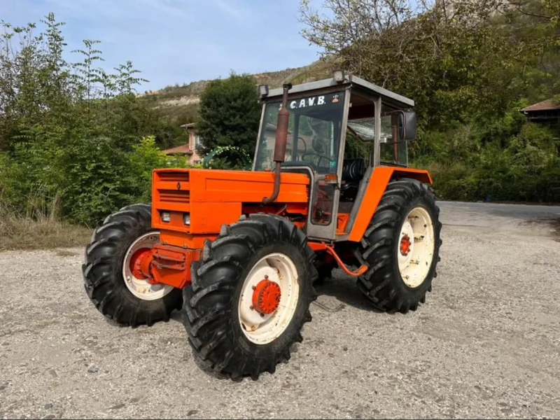 Трактор Renault 751 75кс. РЕВЕРС 4х4, снимка 2 - Селскостопанска техника - 53402563