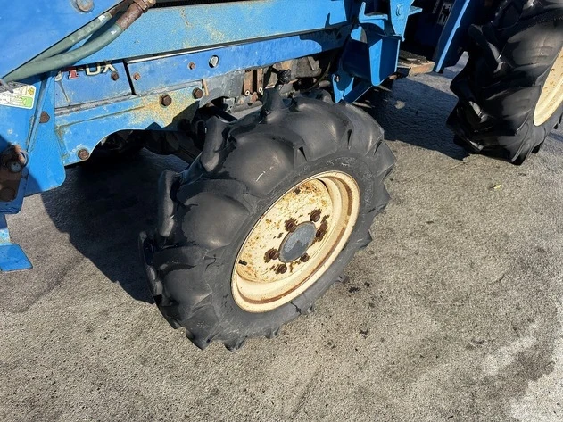 Трактор ISEKI 29 кс, снимка 4 - Селскостопанска техника - 56375532