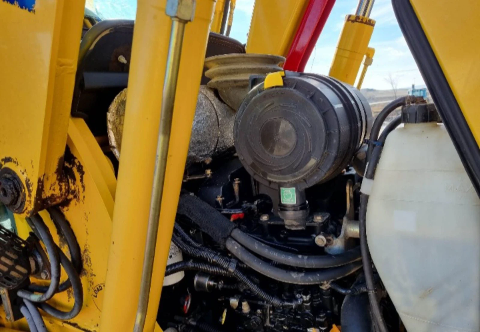 Багер Komatsu WB 97R2A, снимка 7 - Индустриална техника - 54127185