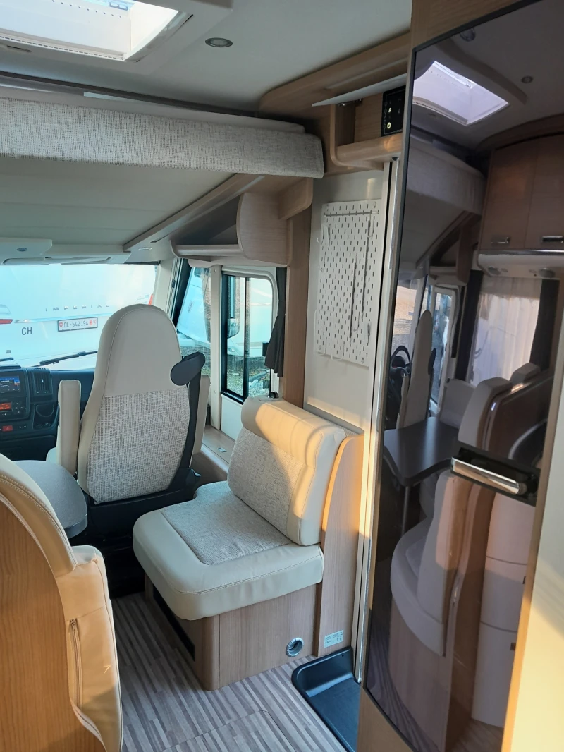 Кемпер Carthago Malibu I 410, снимка 13 - Каравани и кемпери - 52869356