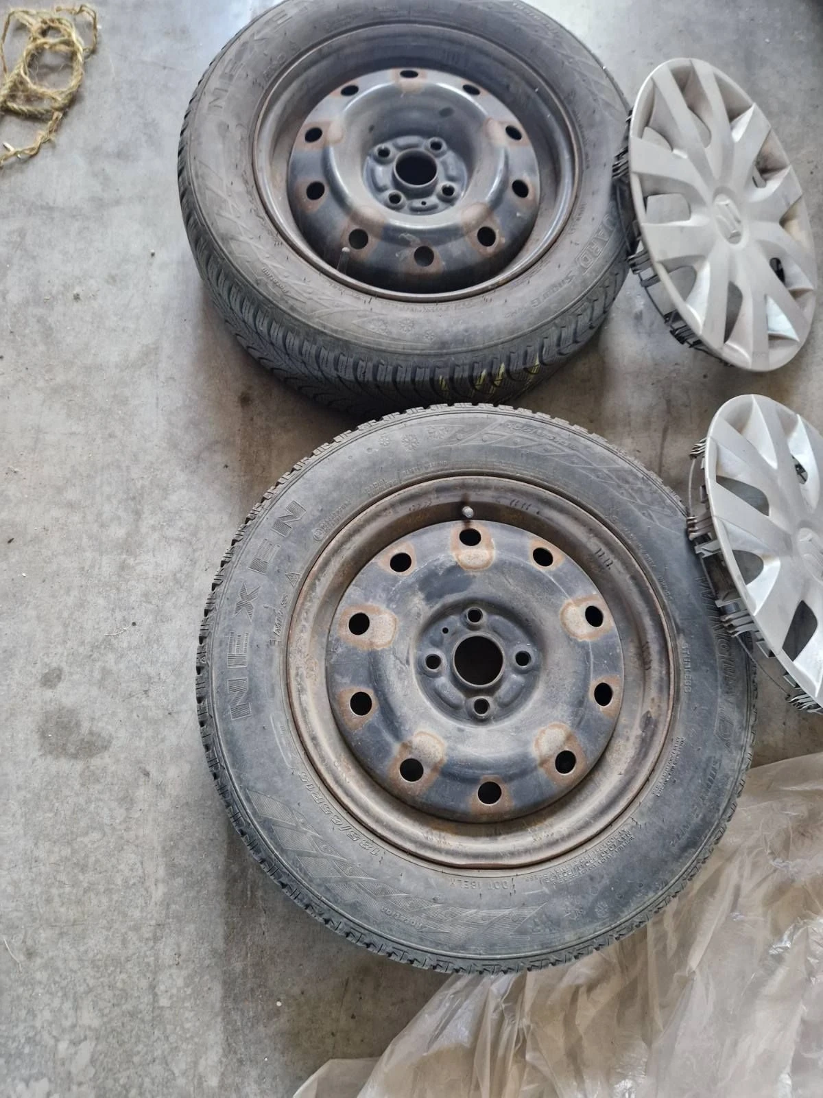 Гуми с джанти Nexen 185/65R15, снимка 2 - Гуми и джанти - 56073967