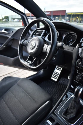 VW Golf R 2.0 TSI 4MOTION Variant, снимка 13