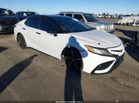 Toyota Camry 2.5l Xse, снимка 1