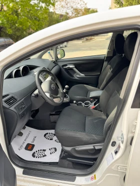 Toyota Verso Италия, снимка 10