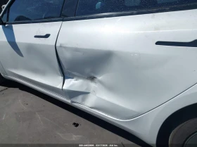 Tesla Model 3 Rear-Wheel Drive - 11000 € / 21514.13 лв. - 40092620 6