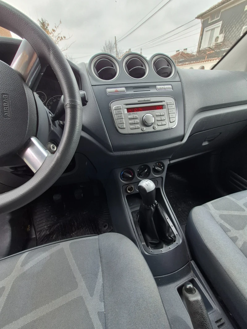 Ford Connect, снимка 8 - Автомобили и джипове - 48347586