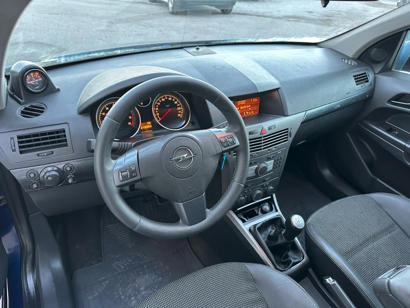 Opel Astra 1.6i, снимка 9 - Автомобили и джипове - 48618957