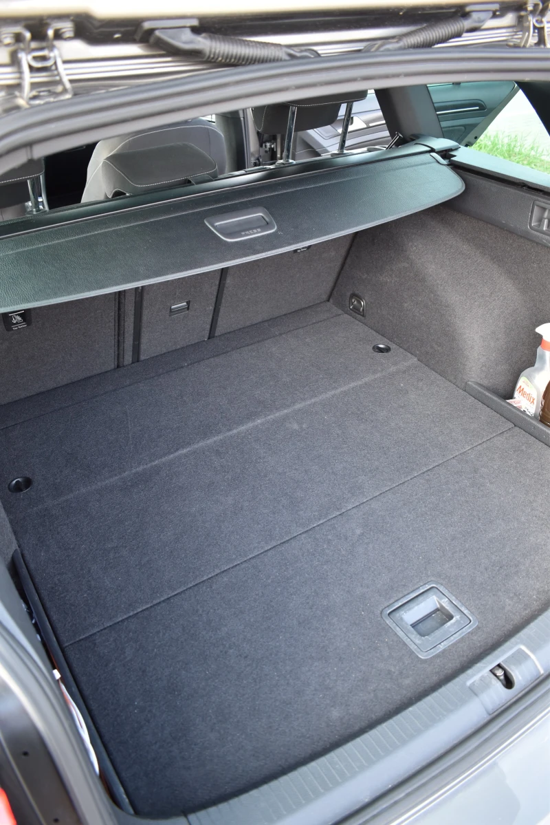 VW Golf R 2.0 TSI 4MOTION Variant, снимка 17 - Автомобили и джипове - 52660931