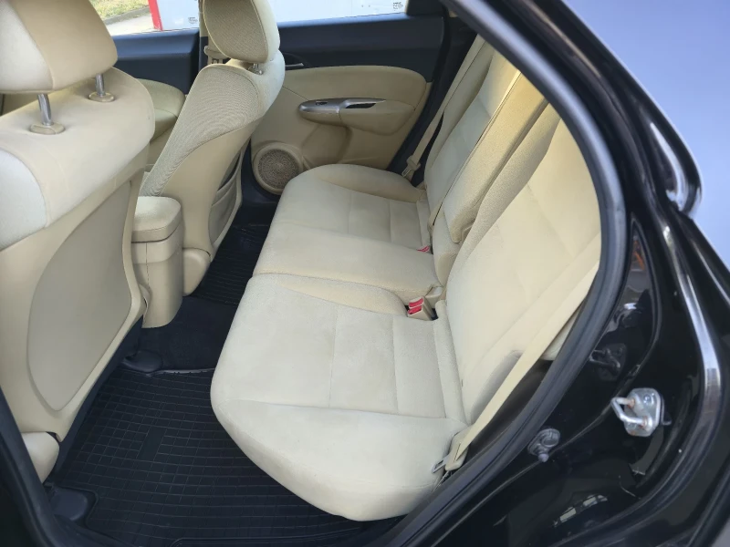 Honda Civic, снимка 8 - Автомобили и джипове - 52881255