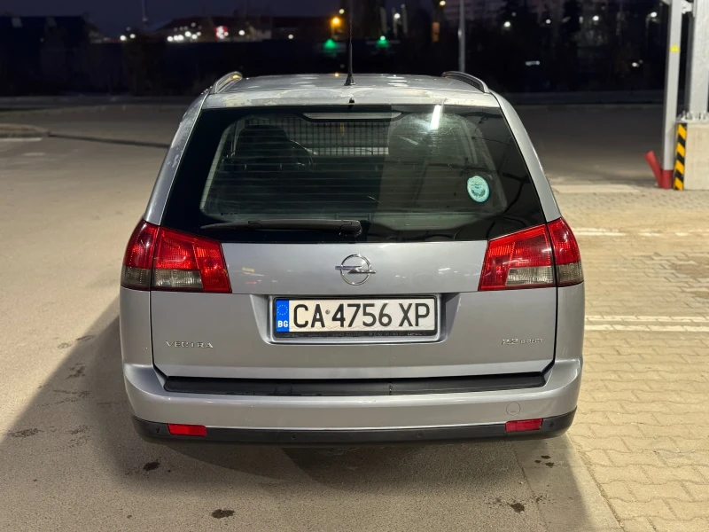Opel Vectra 2.2 КОЖА / ПОДГРЕВ / ПАРКТРОНИЦИ / РЕАЛНИ КМ, снимка 5 - Автомобили и джипове - 52795883