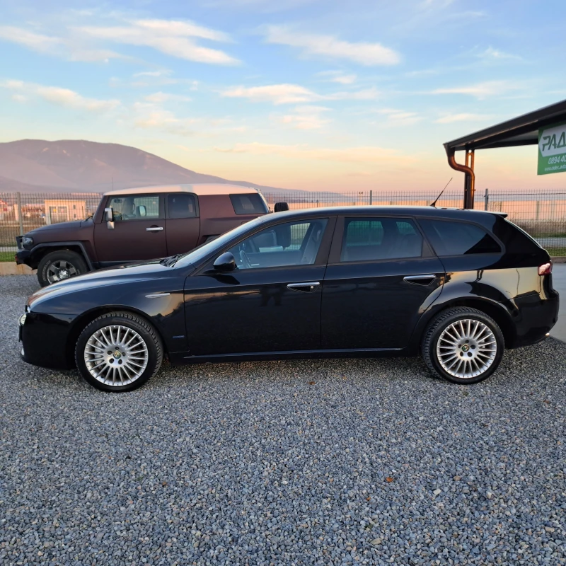 Alfa Romeo 159 sportwagon 2.4JTDM* Q4* BOSE* Adaptive Xenon* Подгрев* Уникат, снимка 3 - Автомобили и джипове - 52850494