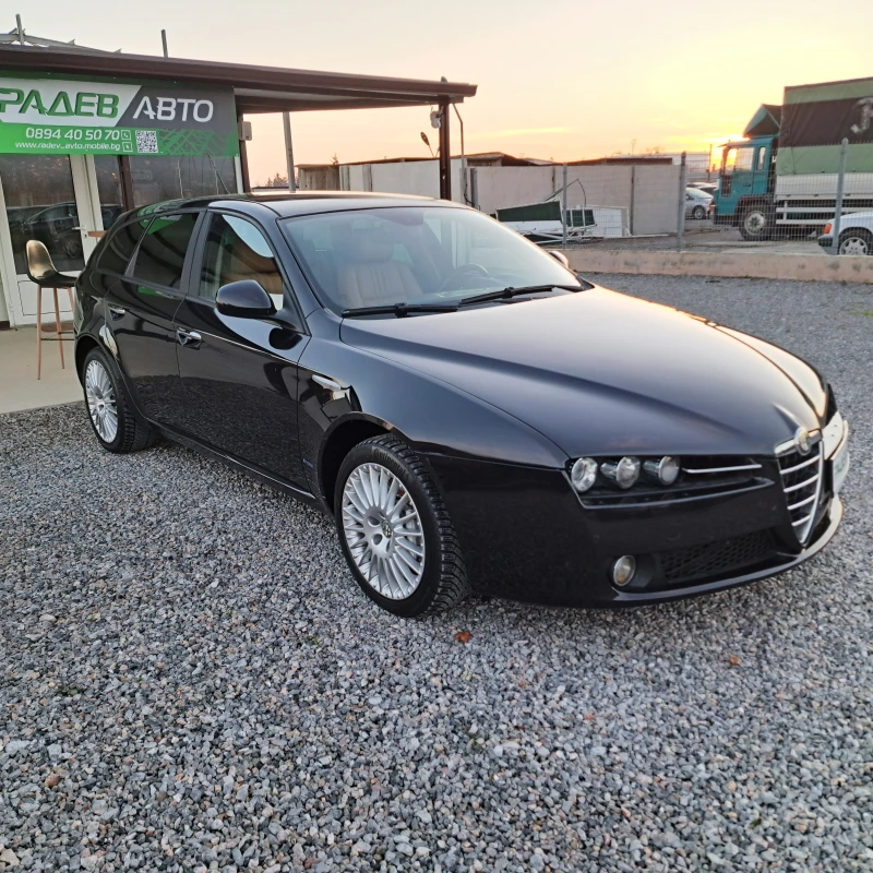 Alfa Romeo 159 sportwagon 2.4JTDM* Q4* BOSE* Adaptive Xenon* Подгрев* Уникат, снимка 5 - Автомобили и джипове - 52850494