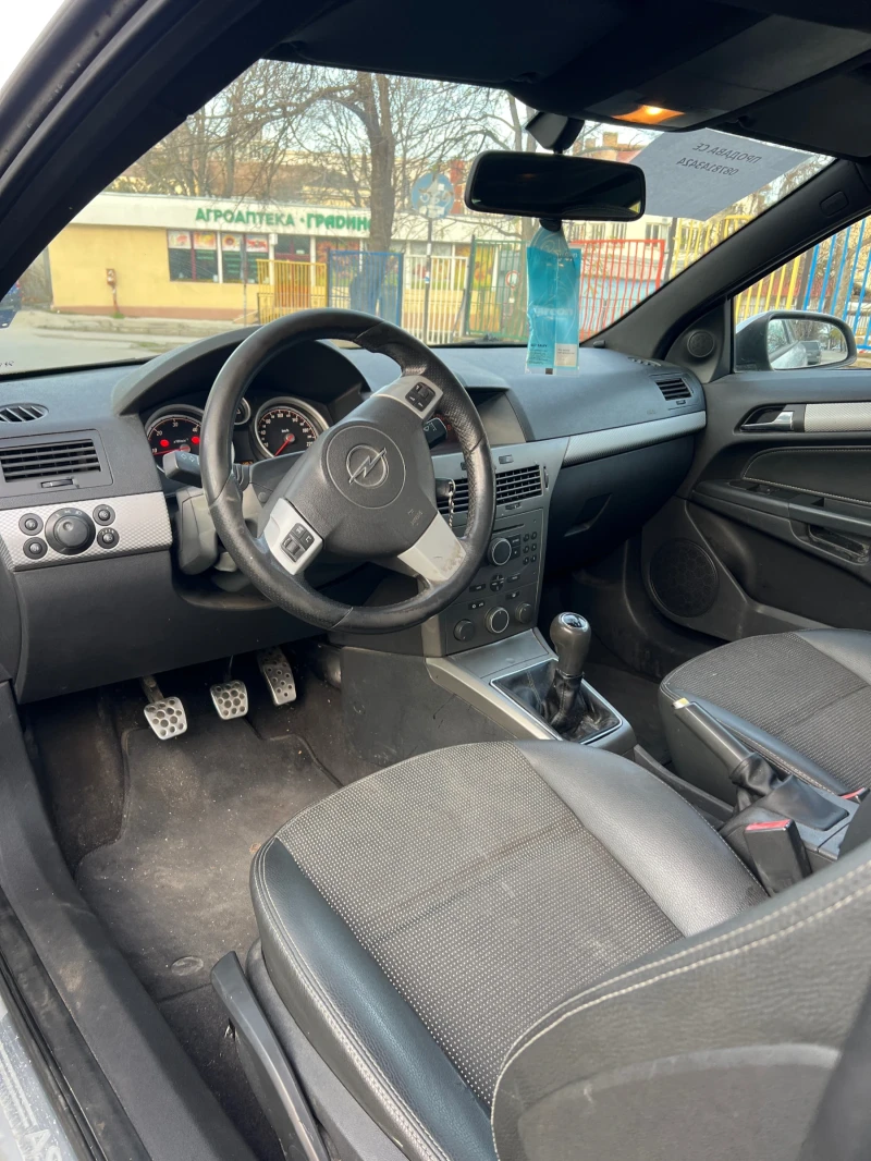 Opel Astra 1.7 CDTi, снимка 7 - Автомобили и джипове - 53110040