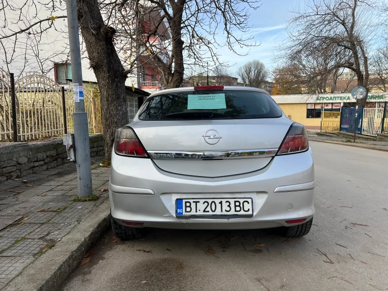Opel Astra 1.7 CDTi, снимка 4 - Автомобили и джипове - 53110040