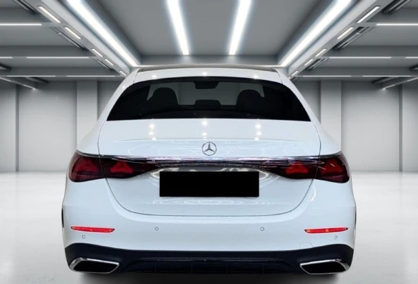 Mercedes-Benz E 450 d 4Matic = AMG Line = Premium Гаранция, снимка 2 - Автомобили и джипове - 53604795