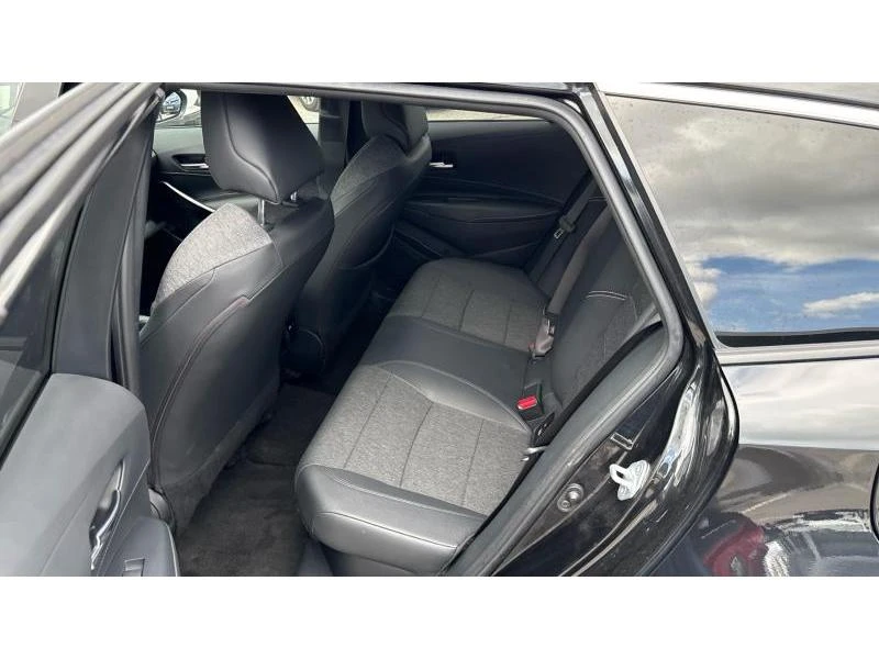 Toyota Corolla TS 1.8HSD EXECUTIVE PLUS, снимка 11 - Автомобили и джипове - 54786849