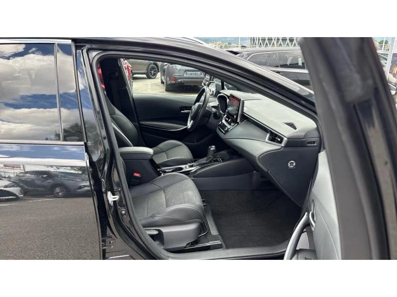 Toyota Corolla TS 1.8HSD EXECUTIVE PLUS, снимка 6 - Автомобили и джипове - 54786849