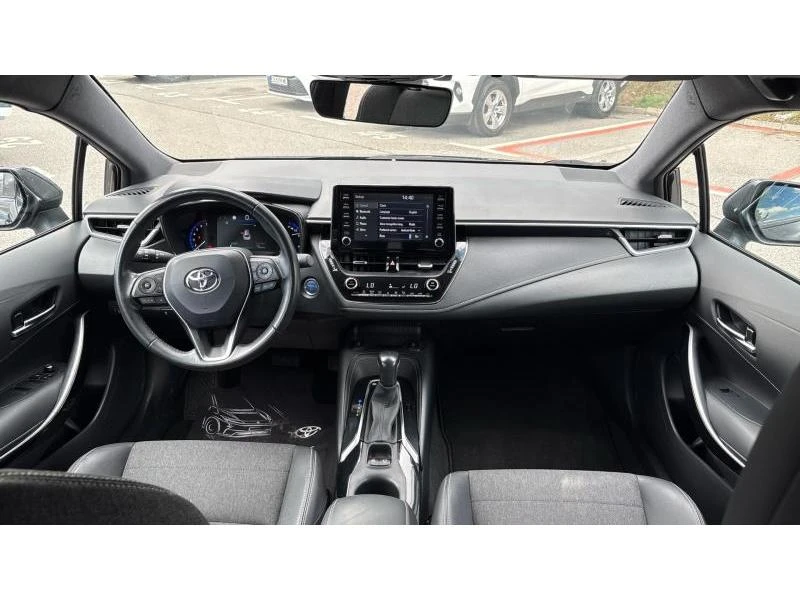 Toyota Corolla TS 1.8HSD EXECUTIVE PLUS, снимка 8 - Автомобили и джипове - 54786849