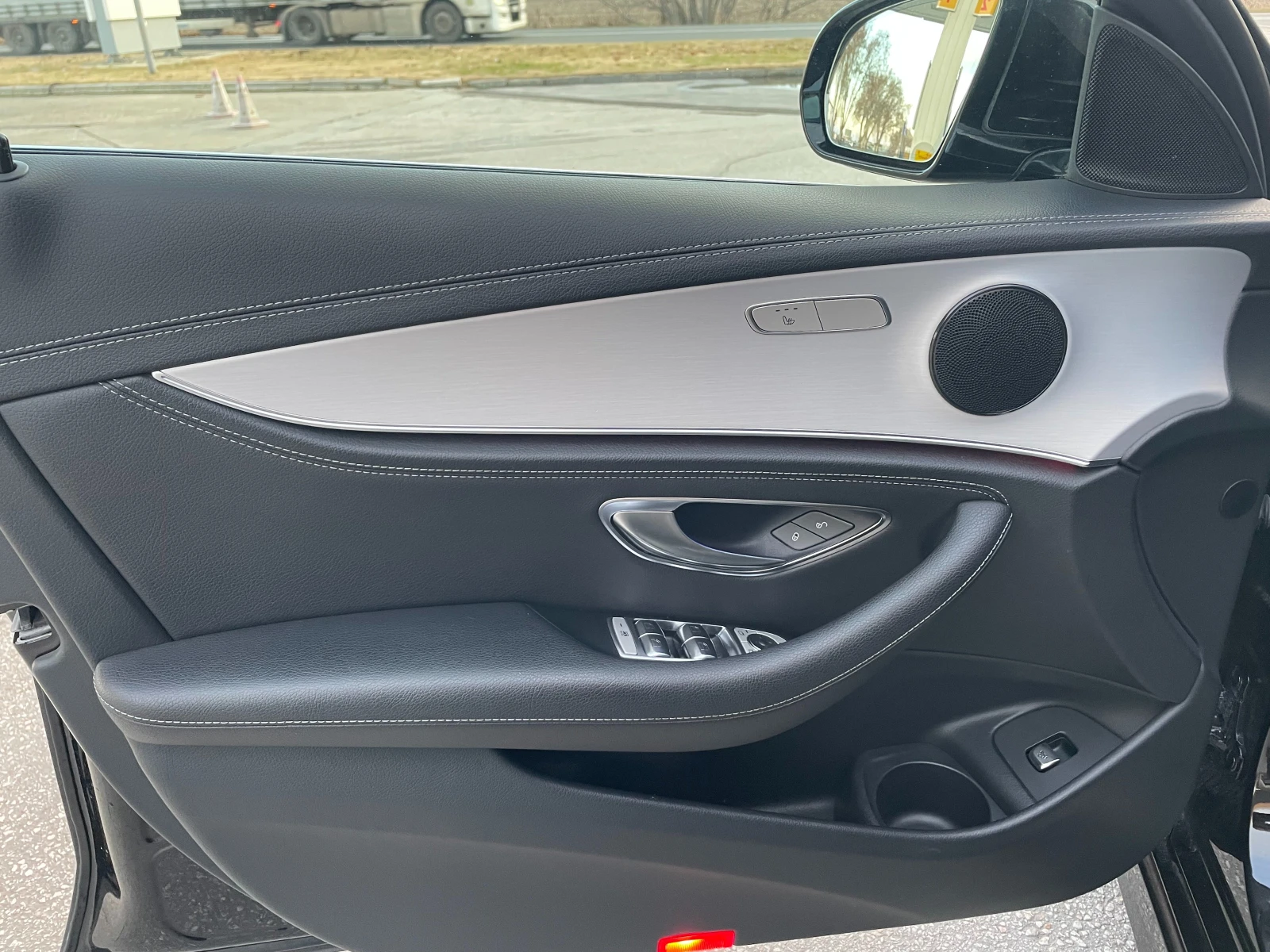 Mercedes-Benz E 220 63AMG OPTIC-FACE-4MATIC | Mobile.bg — изображение 15