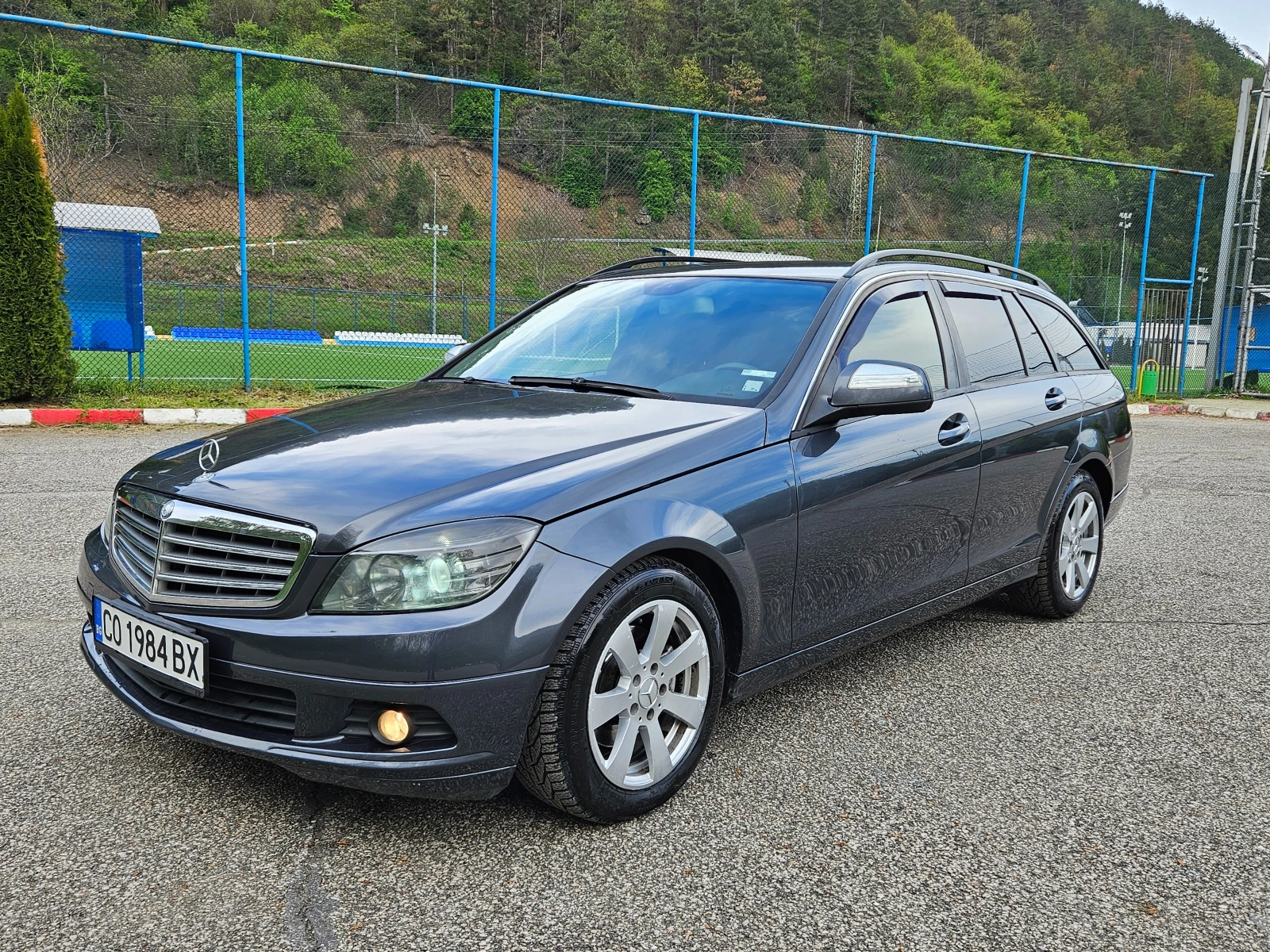 Mercedes-Benz C 220 2.2 Cdi Avtomat/Navigacia/Top sustoqnie - изображение 2
