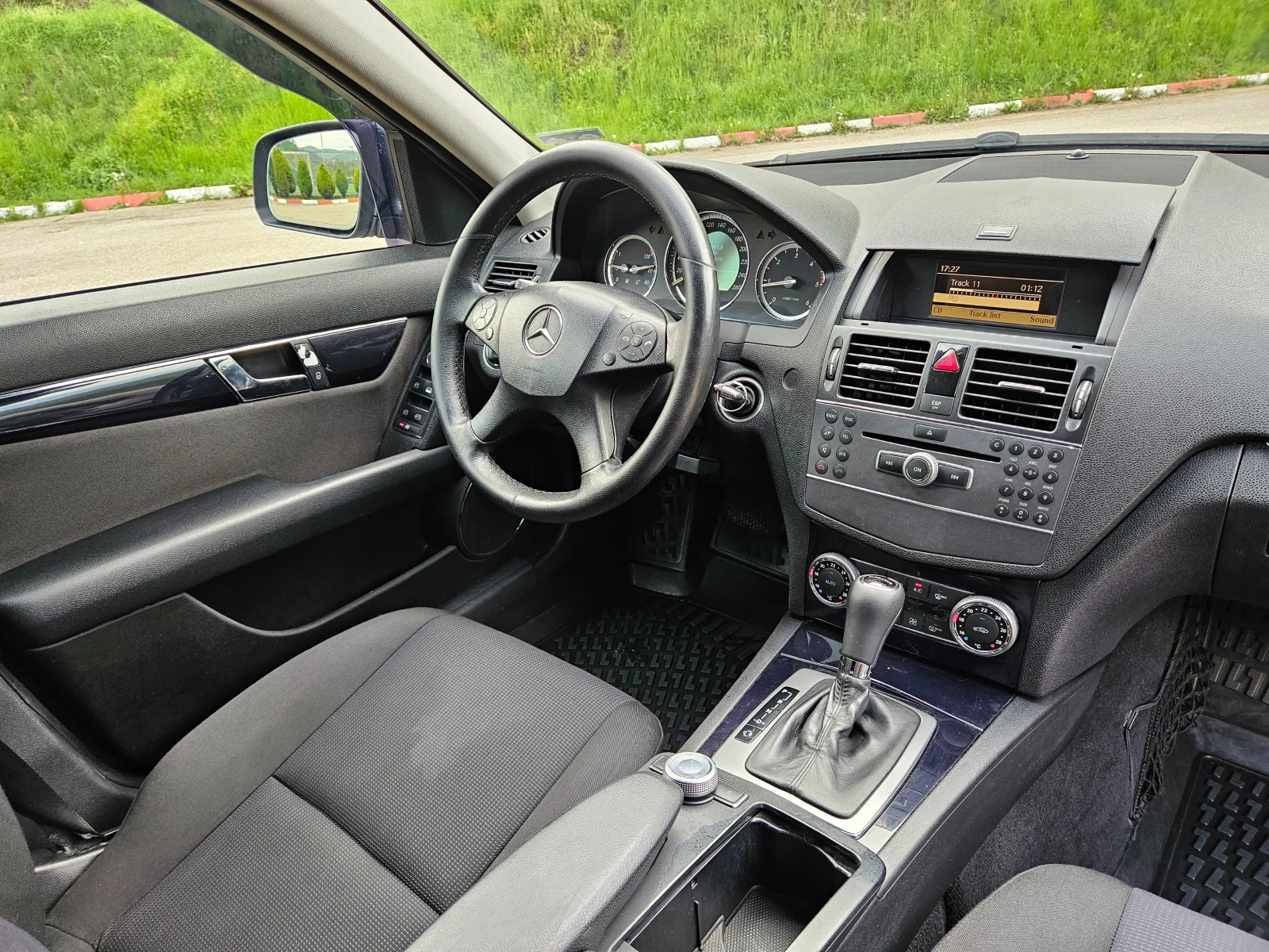 Mercedes-Benz C 220 2.2 Cdi Avtomat/Navigacia/Top sustoqnie - изображение 10