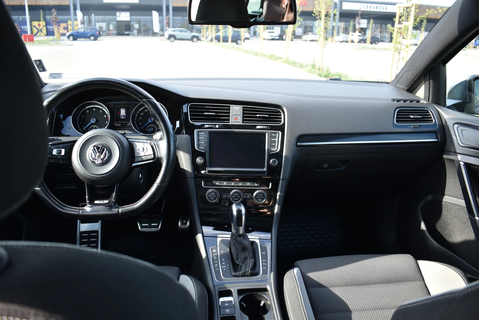 VW Golf R 2.0 TSI 4MOTION Variant | Mobile.bg   15