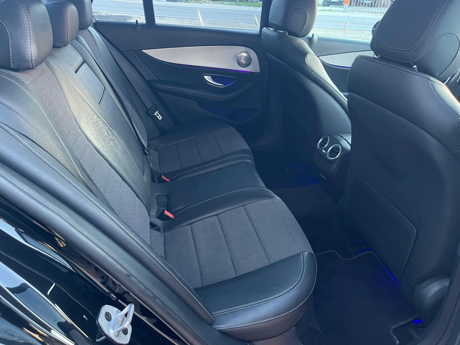 Mercedes-Benz E 220 AMG* 4MATIC* BURMESTER* CAMERA* LIZING*  | Mobile.bg   13