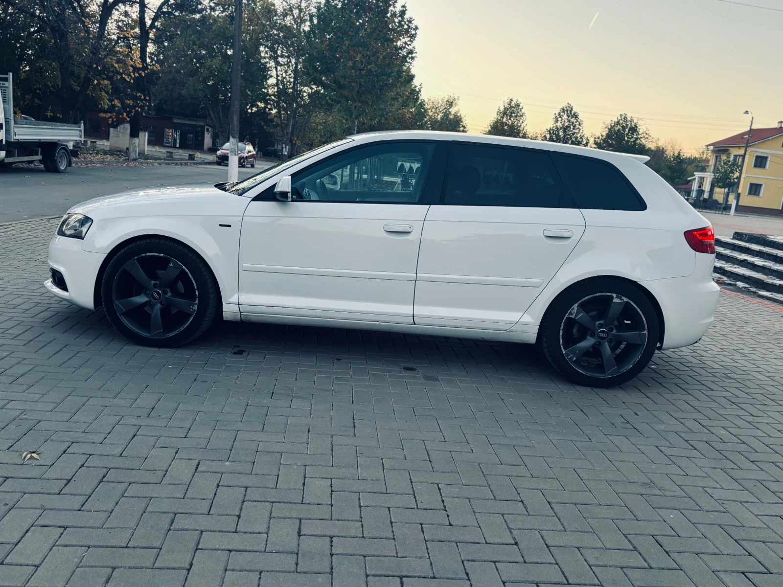 Audi A3 2.0TDI facelift  | Mobile.bg   7