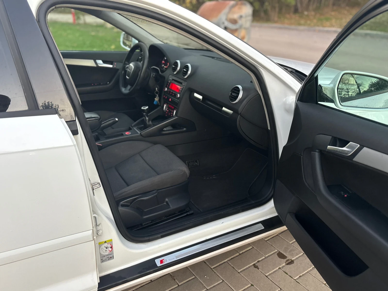 Audi A3 2.0TDI facelift  | Mobile.bg   10