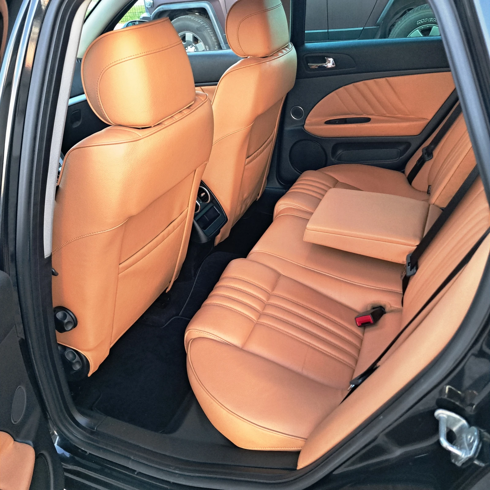 Alfa Romeo 159 sportwagon 2.4JTDM* Q4* BOSE* Adaptive Xenon* �������* ������ | Mobile.bg � ����������� 10