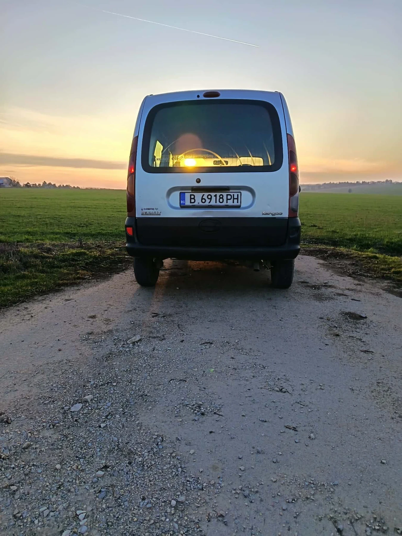 Renault Kangoo 1.9dci, снимка 2 - Автомобили и джипове - 53706100