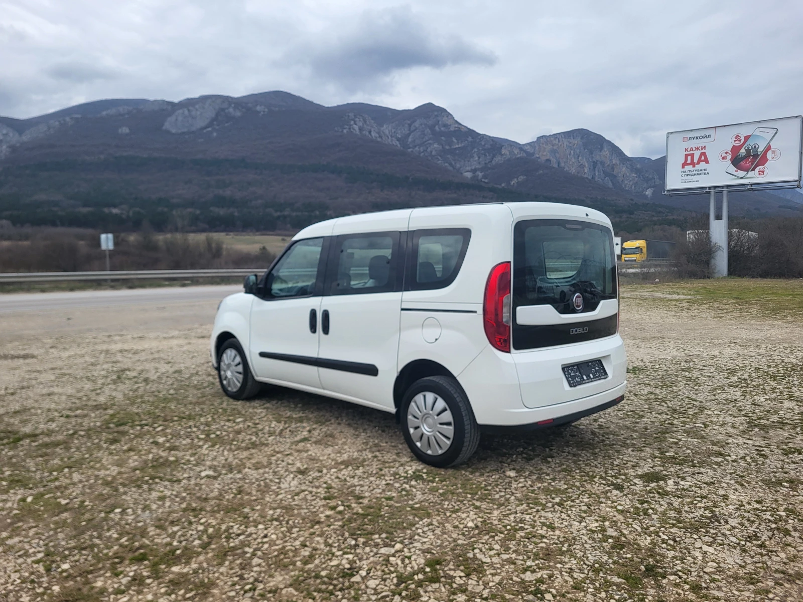 Fiat Doblo 1.6M-Jet, снимка 3 - Автомобили и джипове - 53904959