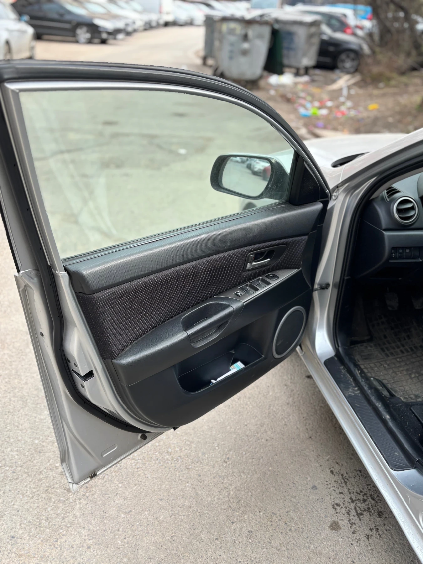 Mazda 3, снимка 10 - Автомобили и джипове - 53907037